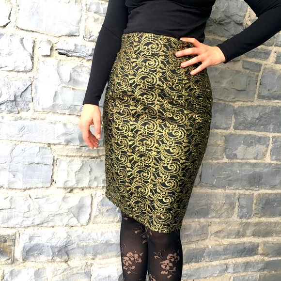 Baroque Lace Pencil Skirt - Picture 1 of 6